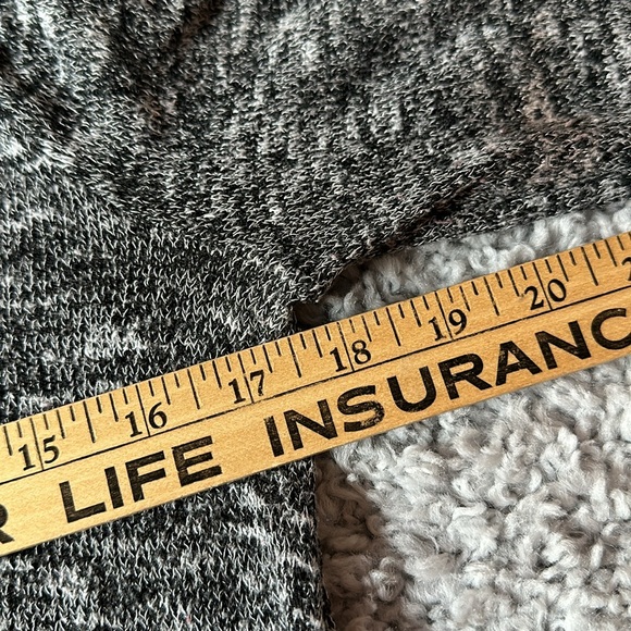 Oh Baby Motherhood Grey Long Sleeve Shirt Size Medium - Picture 4 of 5